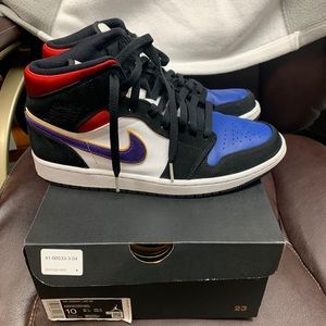 AIR JORDAN 1 MID SE